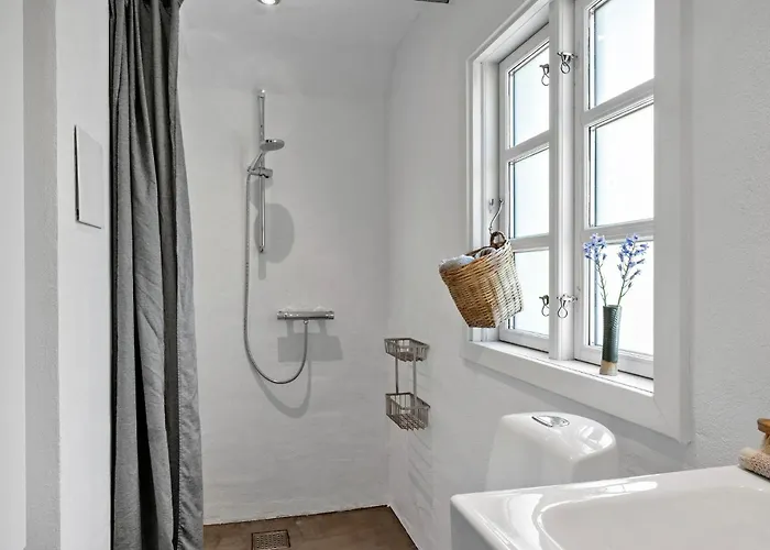 2 Bedroom Beautiful In