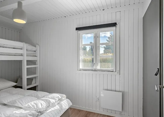 2 Bedroom Beautiful In