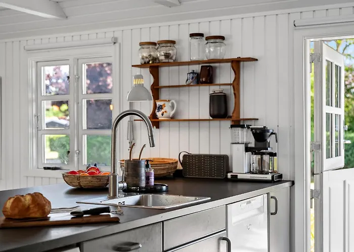 Semesterbostad 2 Bedroom Beautiful In Børkop